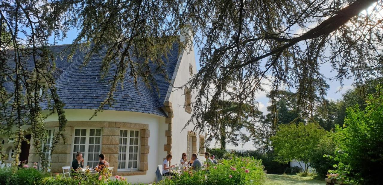 Le FaouëtCrown Roads住宿加早餐旅馆 外观 照片
